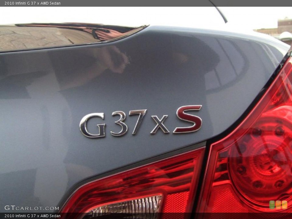 2010 Infiniti G Custom Badge and Logo Photo #49060505