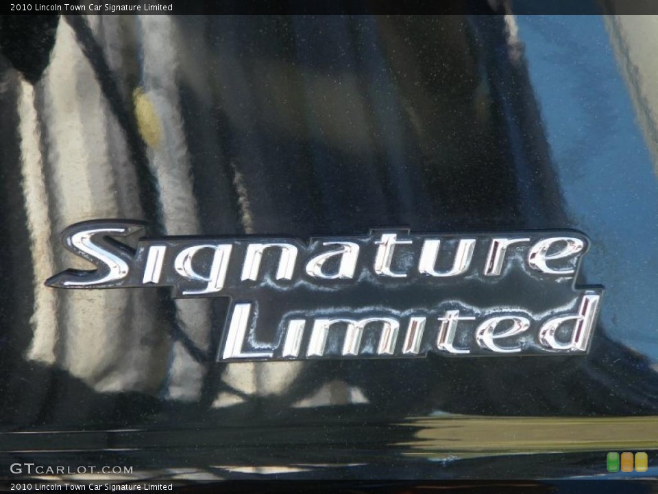 2010 Lincoln Town Car Custom Badge and Logo Photo #49095434