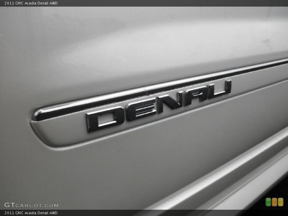 2011 GMC Acadia Custom Badge and Logo Photo #49382600