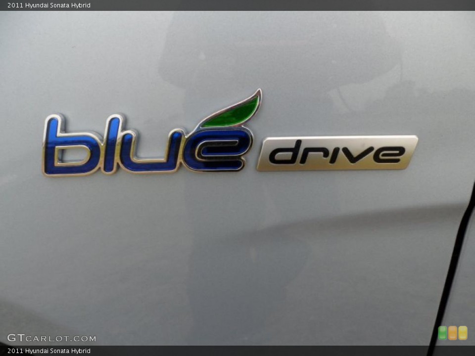 2011 Hyundai Sonata Custom Badge and Logo Photo #49576069