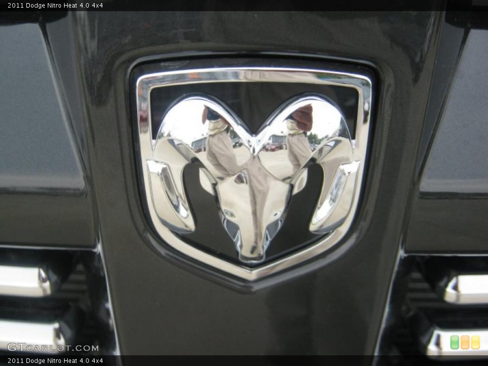 2011 Dodge Nitro Custom Badge and Logo Photo #49578589