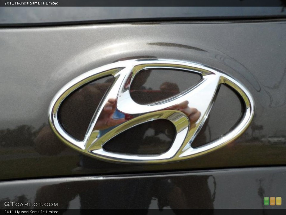 2011 Hyundai Santa Fe Custom Badge and Logo Photo #49581445