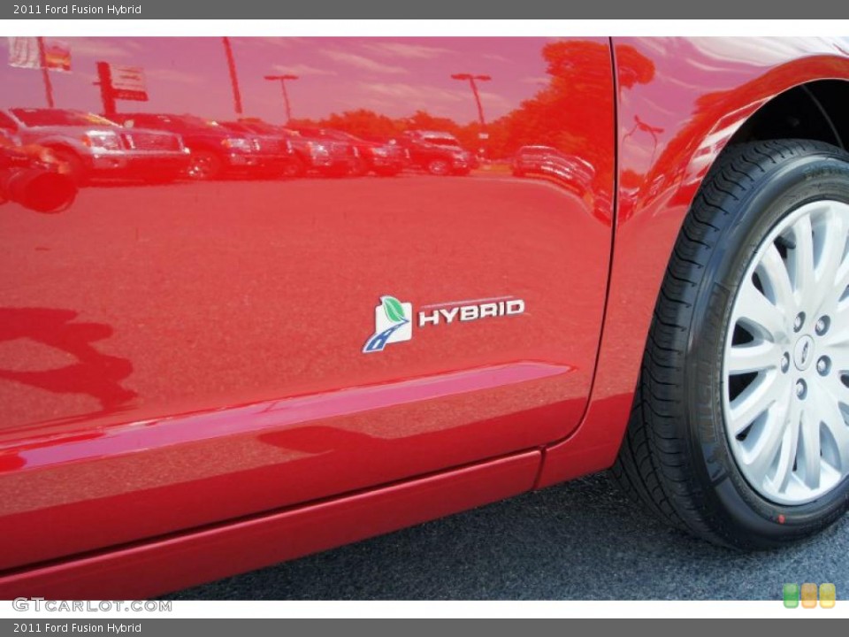 2011 Ford Fusion Badges and Logos