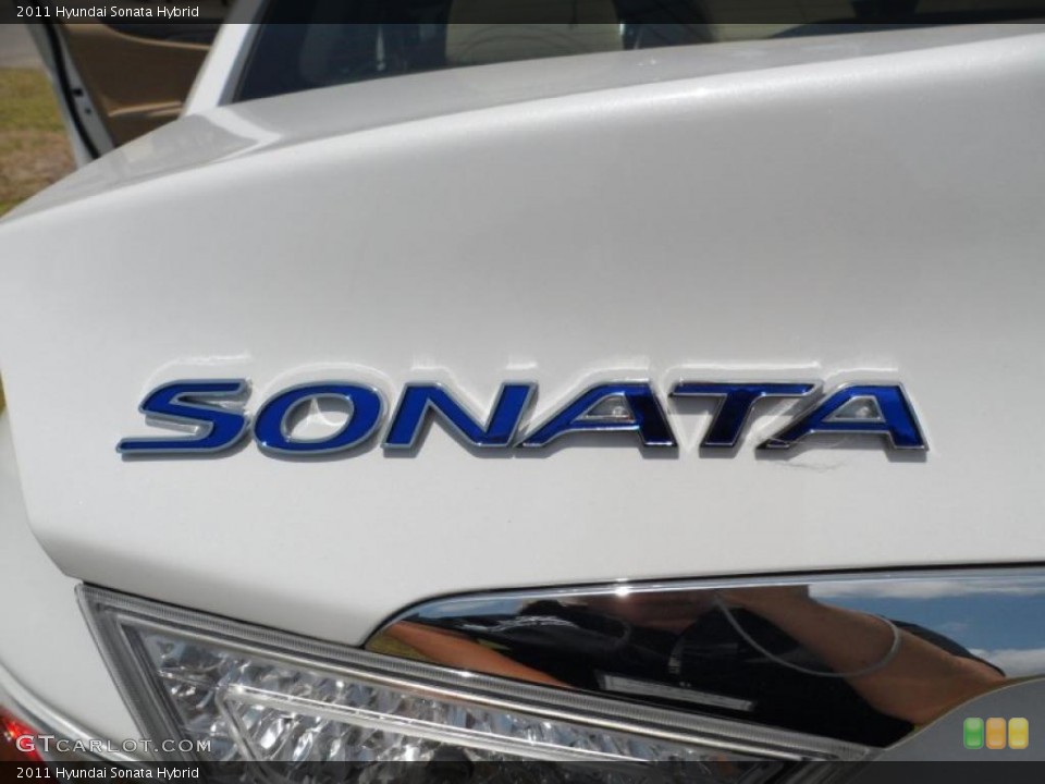 2011 Hyundai Sonata Custom Badge and Logo Photo #49763821