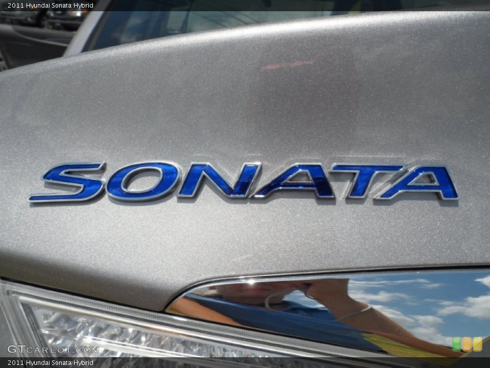 2011 Hyundai Sonata Custom Badge and Logo Photo #49947653