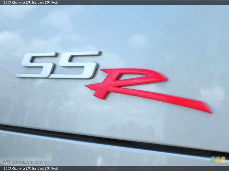 2005 Chevrolet SSR Custom Badge and Logo Photo #50128110