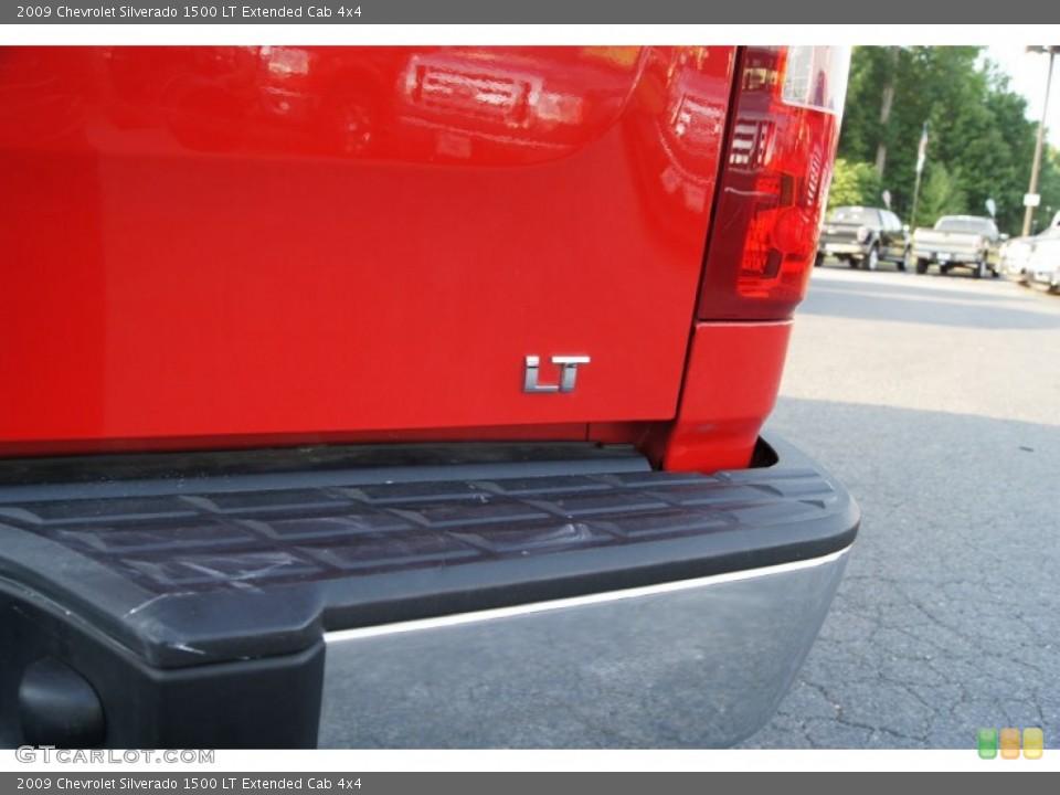 2009 Chevrolet Silverado 1500 Custom Badge and Logo Photo #50252603