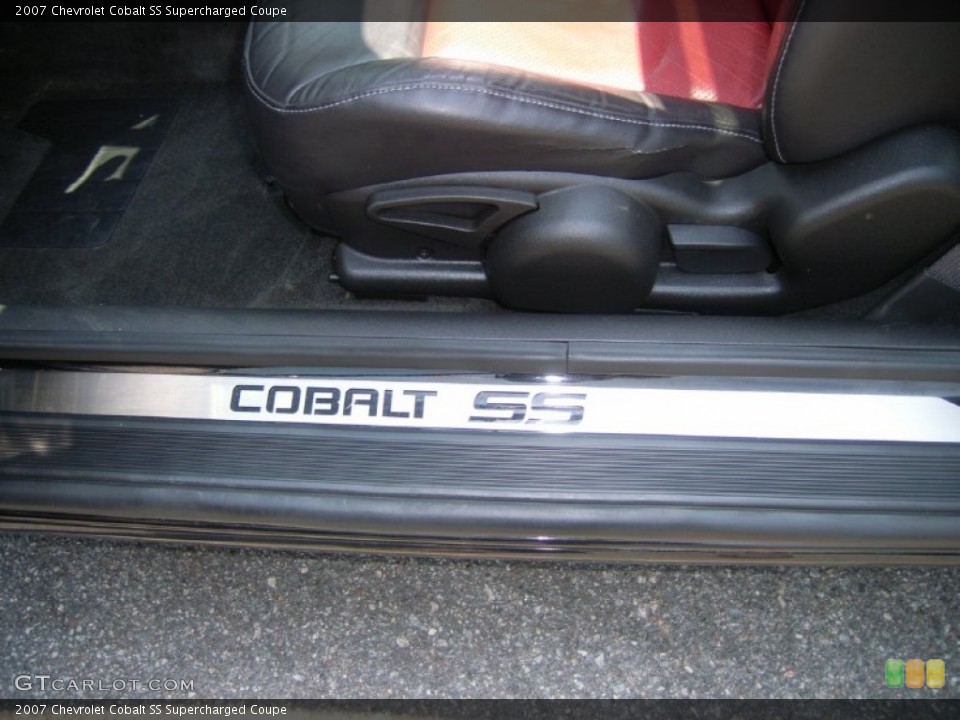 2007 Chevrolet Cobalt Custom Badge and Logo Photo #50312916