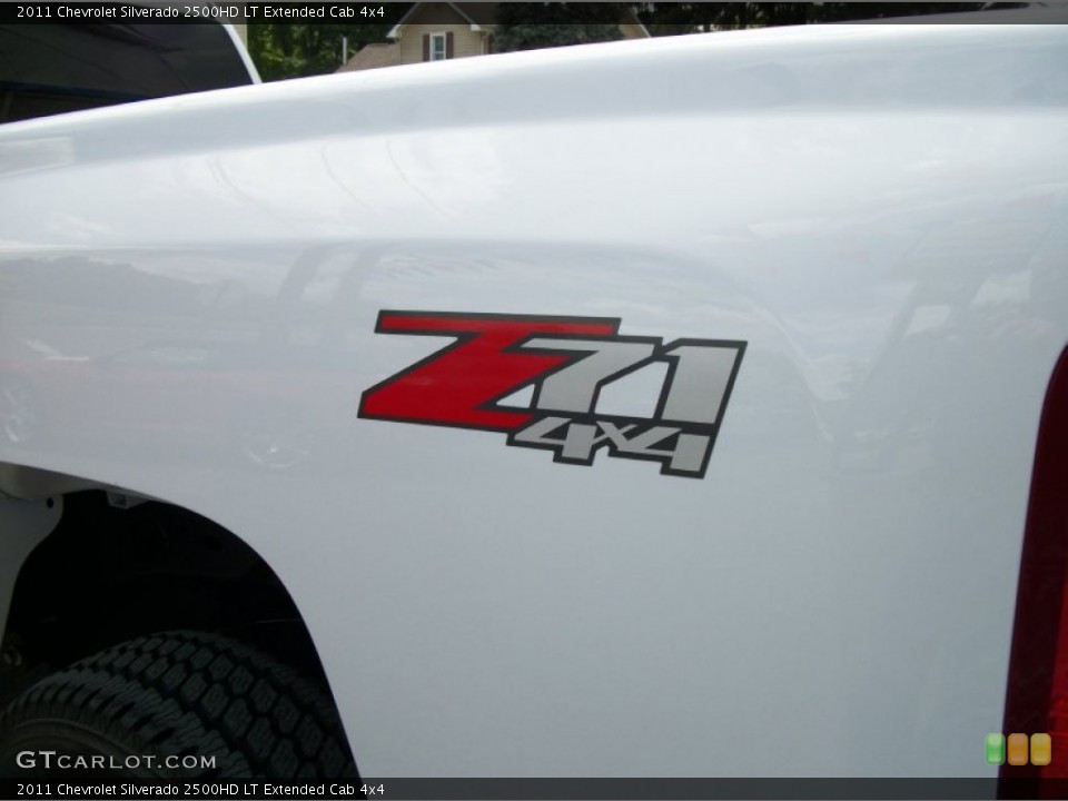 2011 Chevrolet Silverado 2500HD Custom Badge and Logo Photo #50481868
