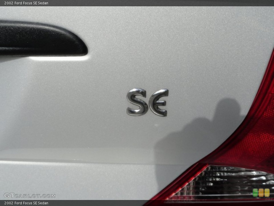 2002 Ford Focus Badges and Logos