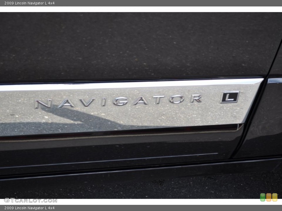 2009 Lincoln Navigator Badges and Logos