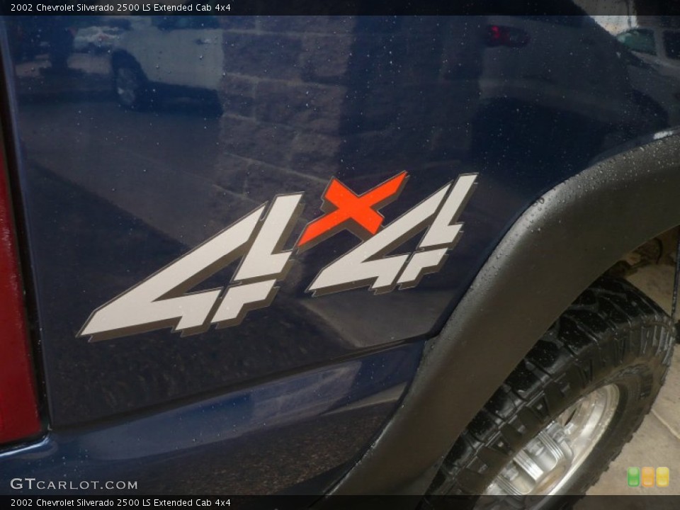 2002 Chevrolet Silverado 2500 Custom Badge and Logo Photo #50763276