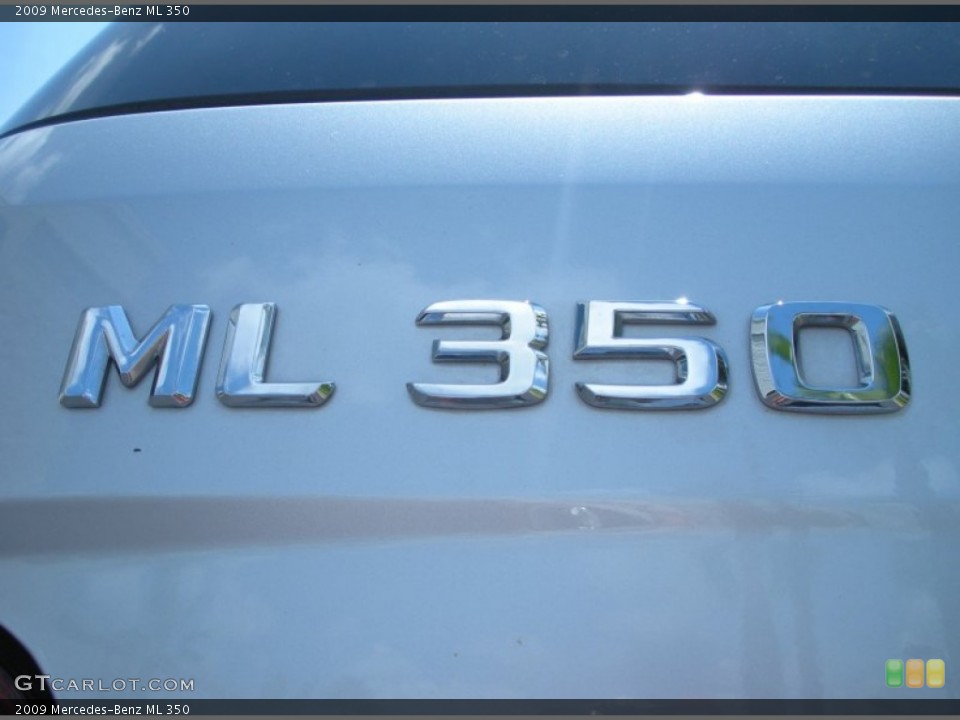 2009 Mercedes-Benz ML Badges and Logos