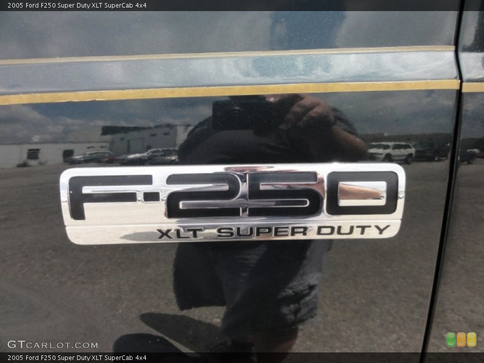2005 Ford F250 Super Duty Custom Badge and Logo Photo #50974923