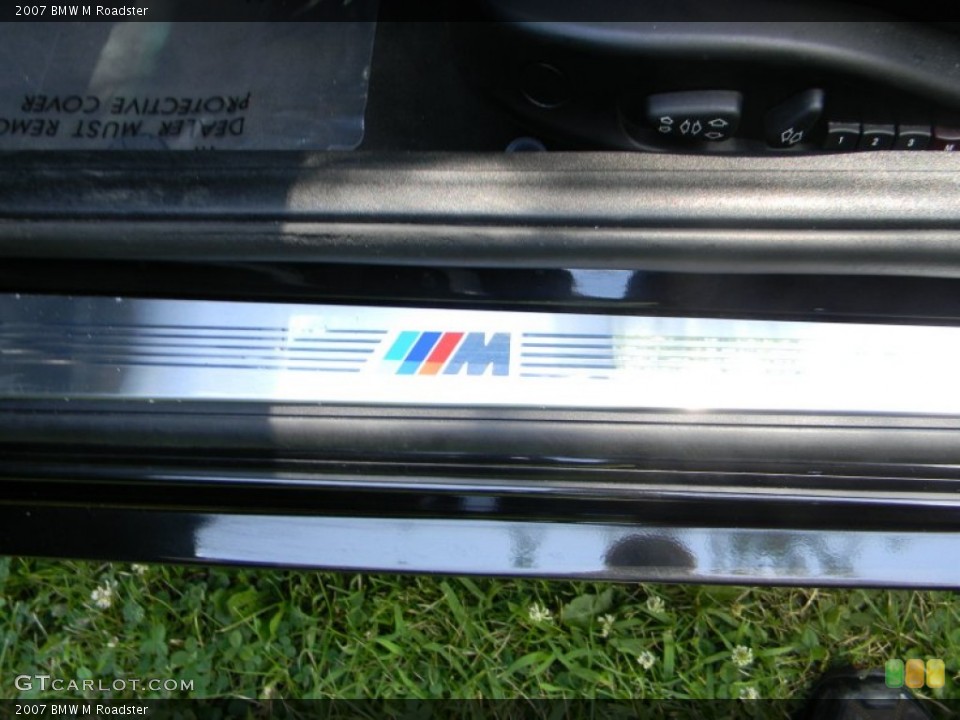 2007 BMW M Custom Badge and Logo Photo #51799505