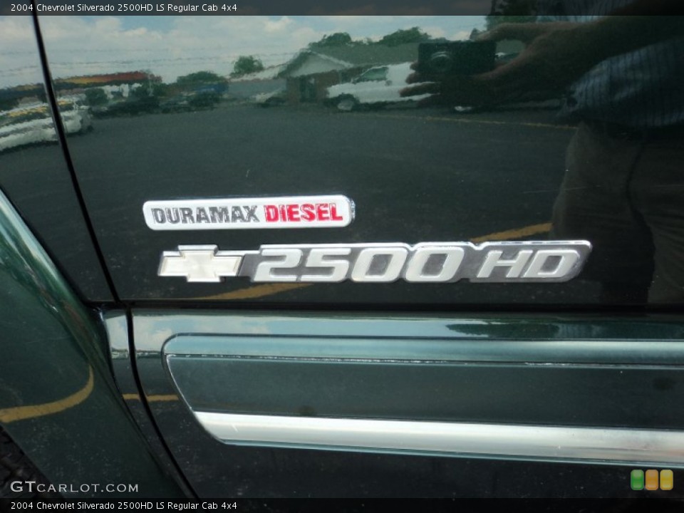 2004 Chevrolet Silverado 2500HD Custom Badge and Logo Photo #52108217