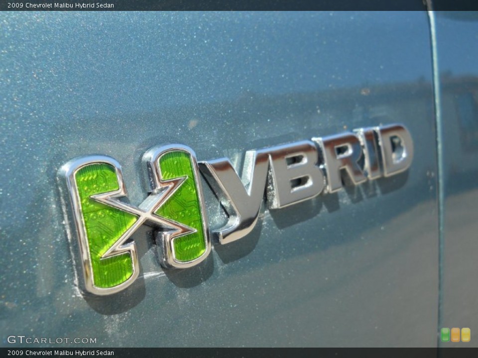 2009 Chevrolet Malibu Badges and Logos