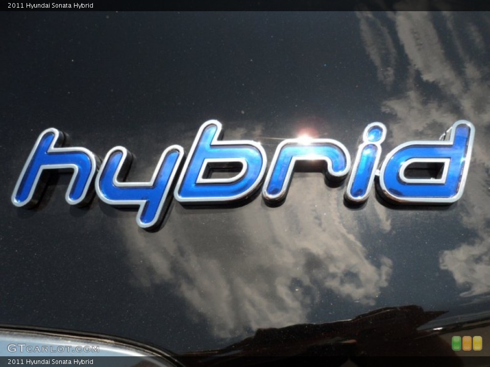 2011 Hyundai Sonata Custom Badge and Logo Photo #52522584