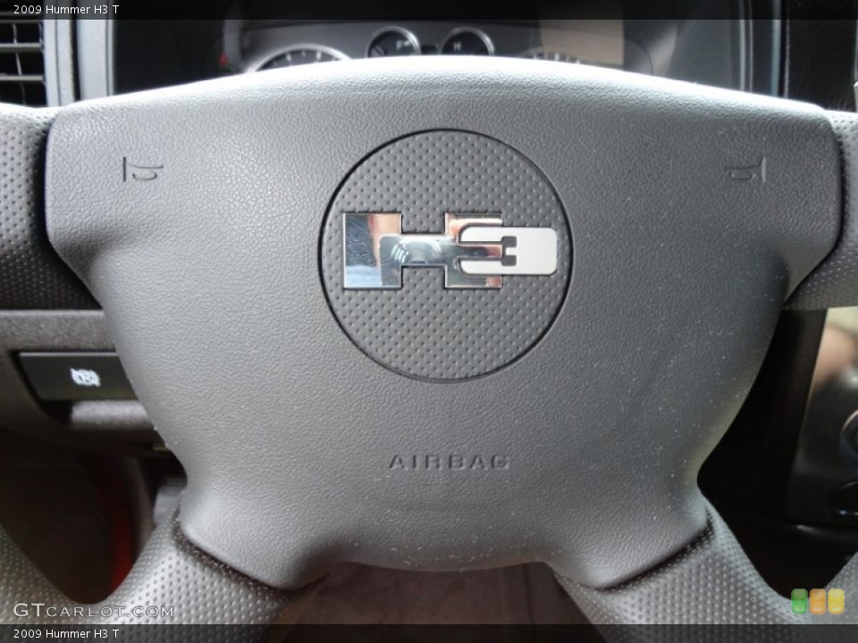 2009 Hummer H3 Custom Badge and Logo Photo #52546782