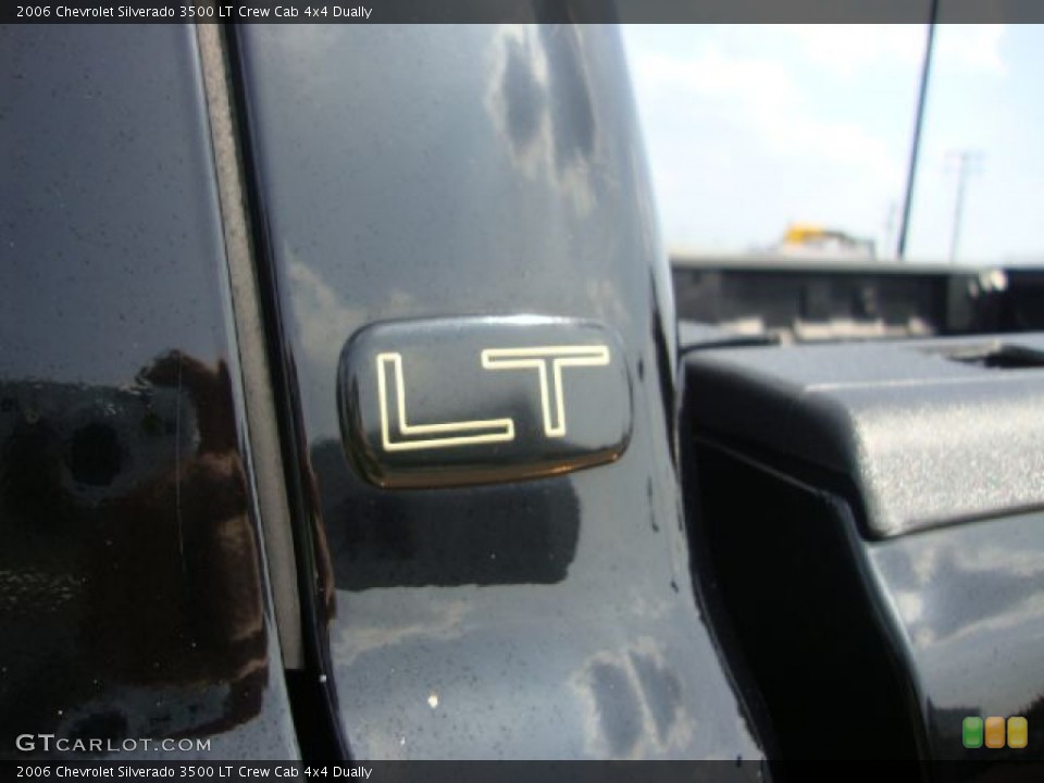 2006 Chevrolet Silverado 3500 Custom Badge and Logo Photo #52623368