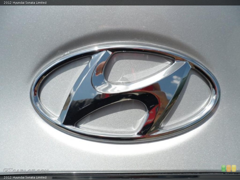 2012 Hyundai Sonata Custom Badge and Logo Photo #52750588
