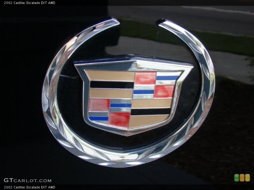 2002 Cadillac Escalade Custom Badge and Logo Photo #52803760