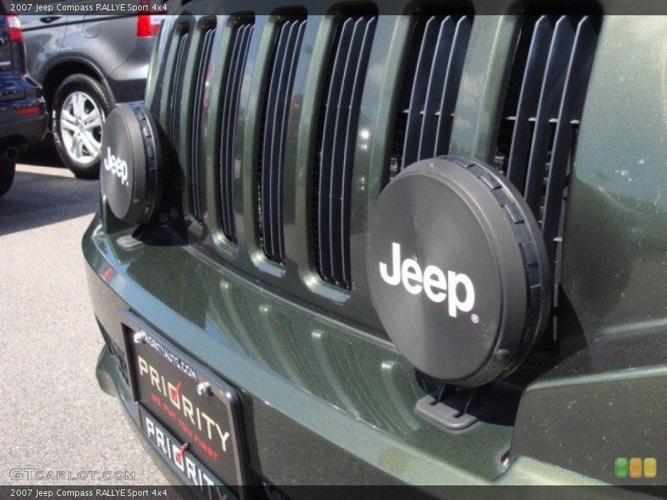 2007 Jeep Compass Custom Badge and Logo Photo #53911714