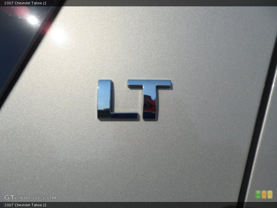 2007 Chevrolet Tahoe Badges and Logos
