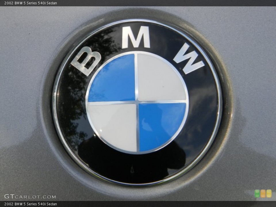 2002 BMW 5 Series Badges and Logos