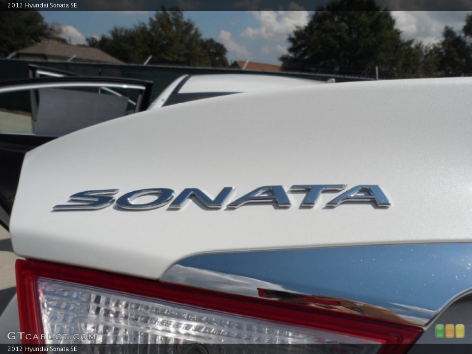 2012 Hyundai Sonata Custom Badge and Logo Photo #54373948
