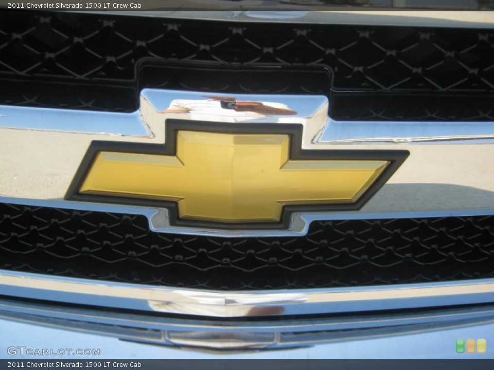 2011 Chevrolet Silverado 1500 Custom Badge and Logo Photo #54484811