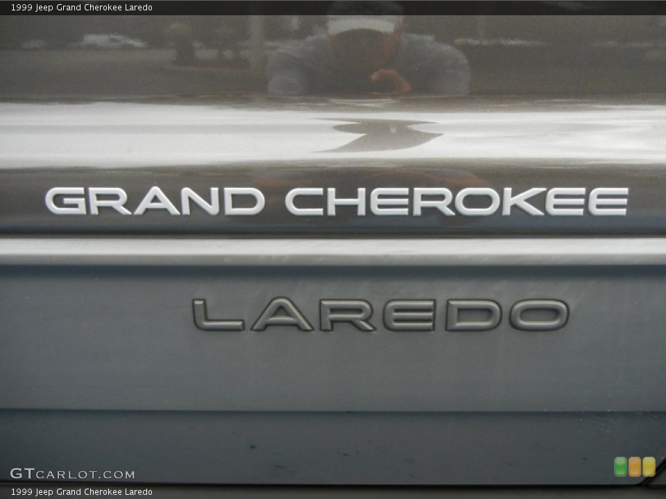 1999 Jeep Grand Cherokee Badges and Logos