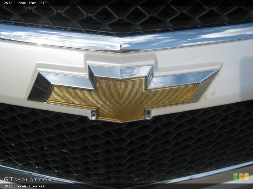 2012 Chevrolet Traverse Badges and Logos