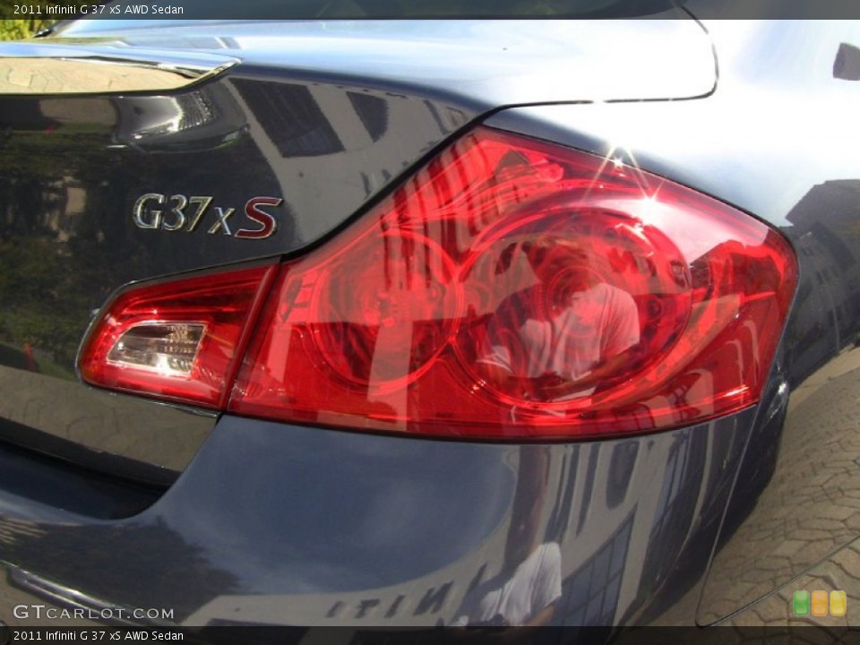 2011 Infiniti G Custom Badge and Logo Photo #55179834