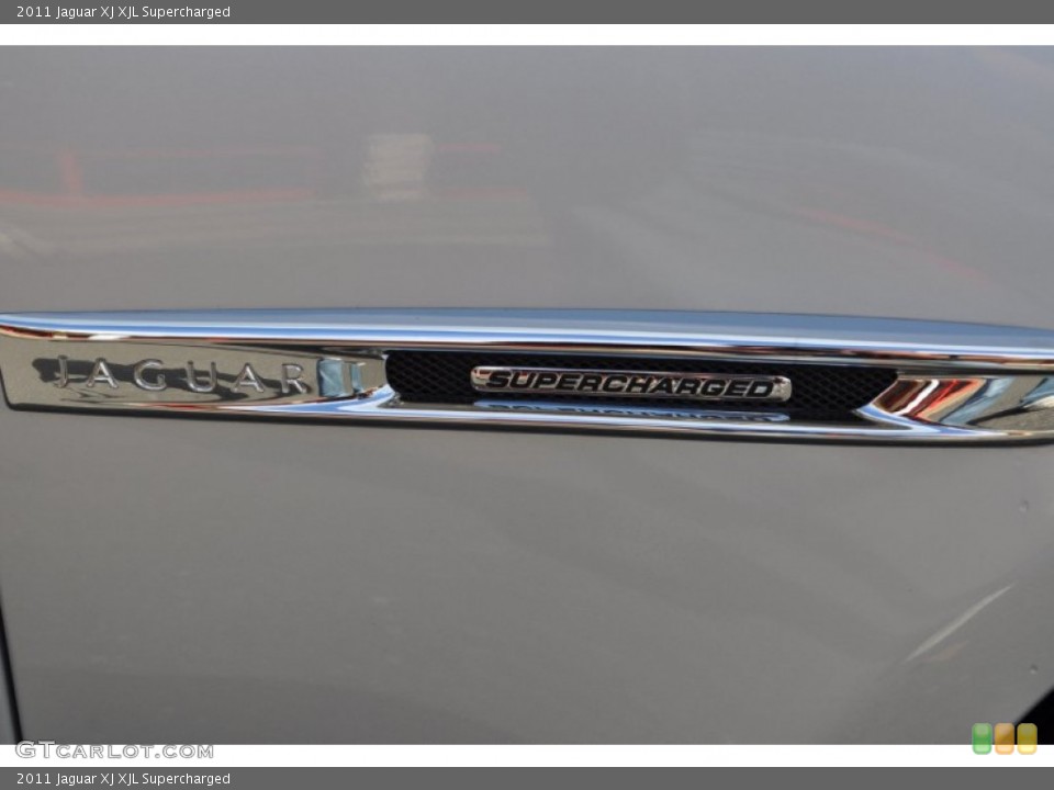 2011 Jaguar XJ Custom Badge and Logo Photo #55315351