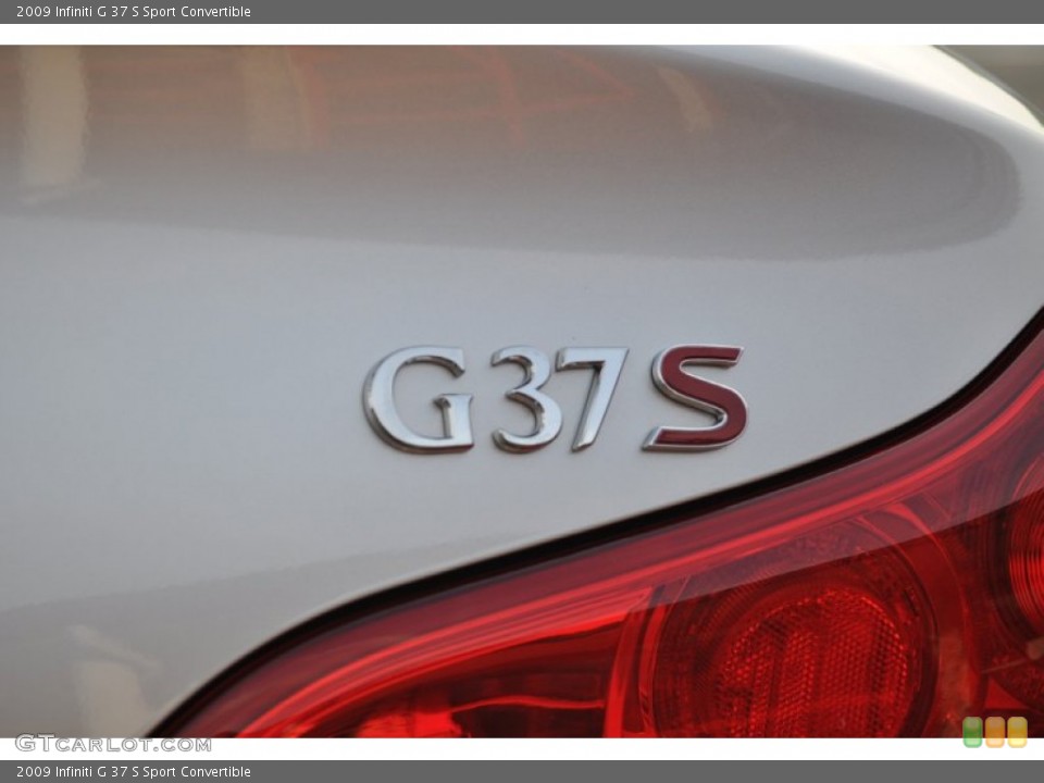 2009 Infiniti G Custom Badge and Logo Photo #55564404