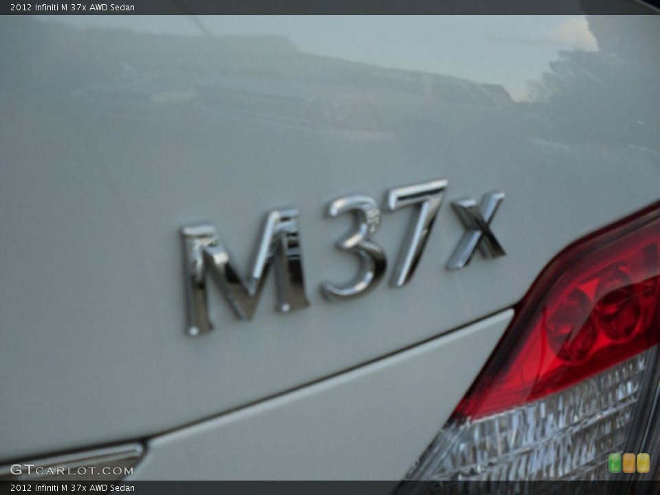 2012 Infiniti M Custom Badge and Logo Photo #56143355