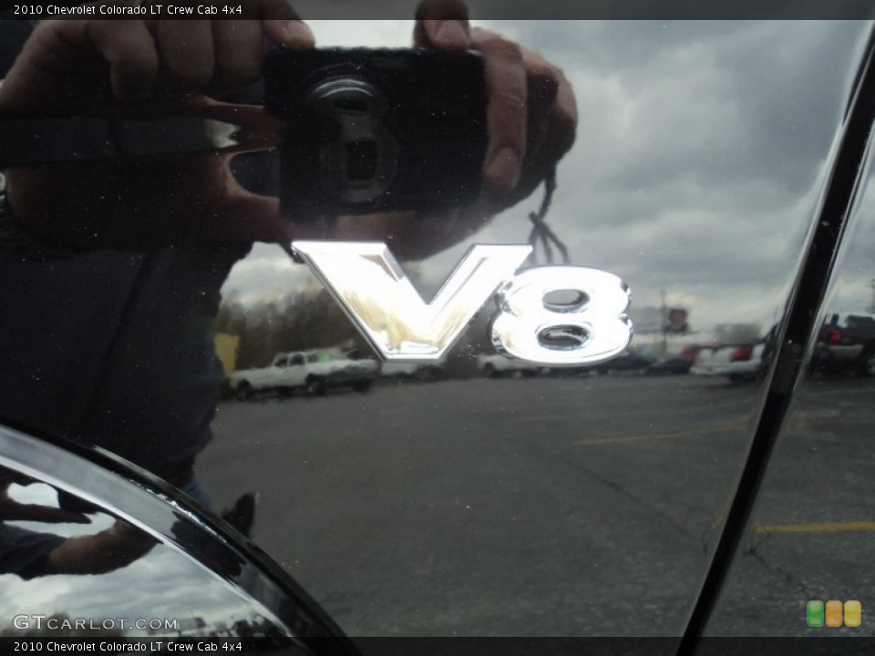 2010 Chevrolet Colorado Badges and Logos
