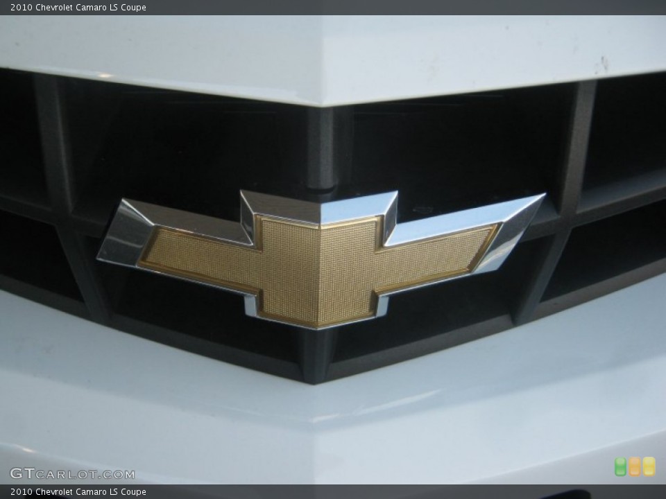 2010 Chevrolet Camaro Badges and Logos
