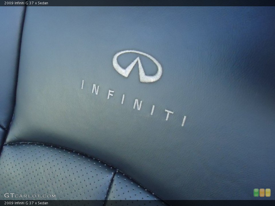 2009 Infiniti G Custom Badge and Logo Photo #57025130
