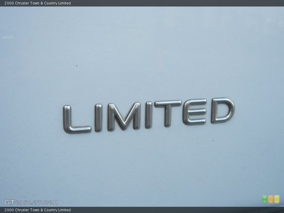 2000 Chrysler Town & Country Badges and Logos