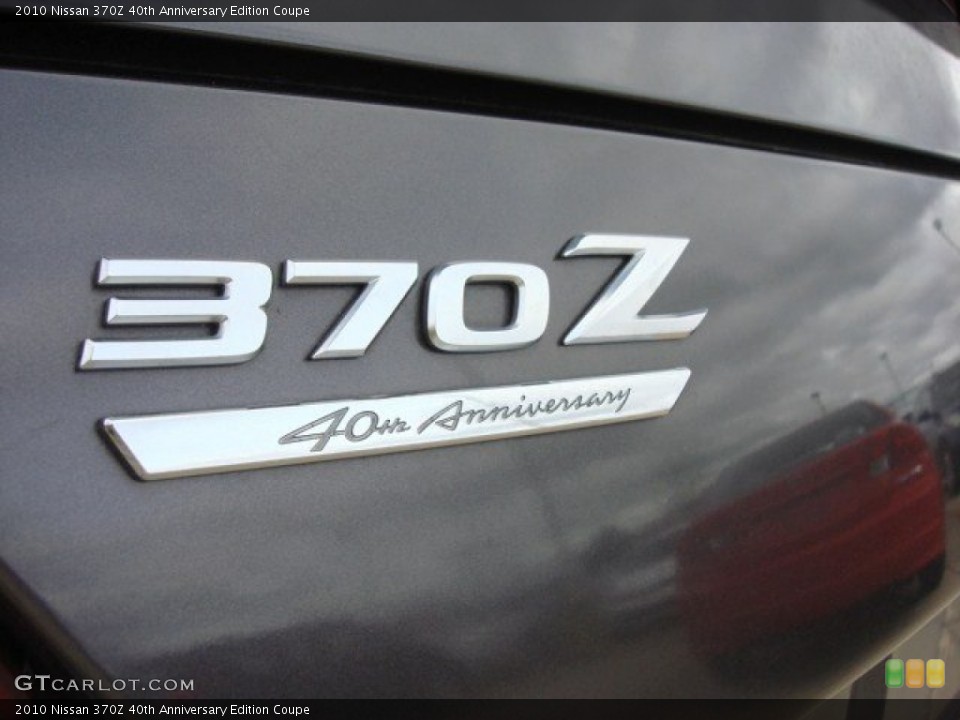 2010 Nissan 370Z Badges and Logos