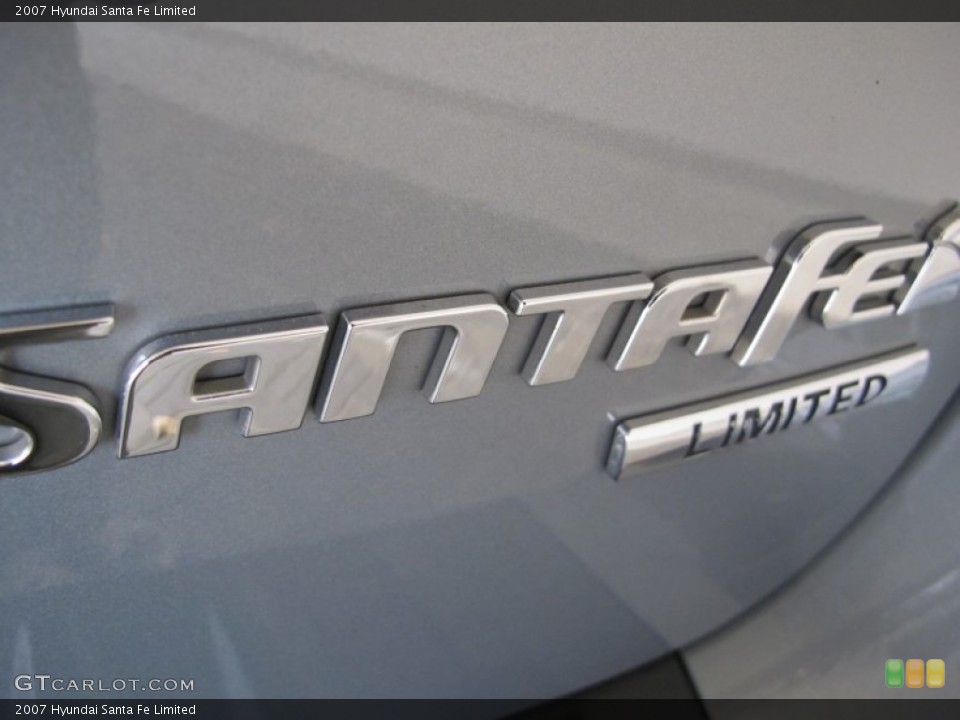 2007 Hyundai Santa Fe Badges and Logos