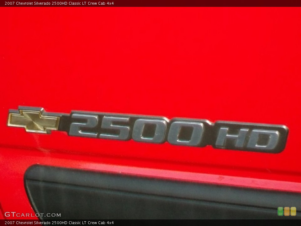 2007 Chevrolet Silverado 2500HD Badges and Logos