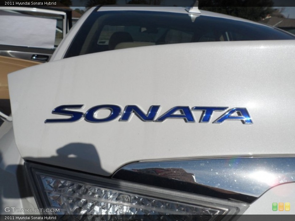 2011 Hyundai Sonata Custom Badge and Logo Photo #58820253