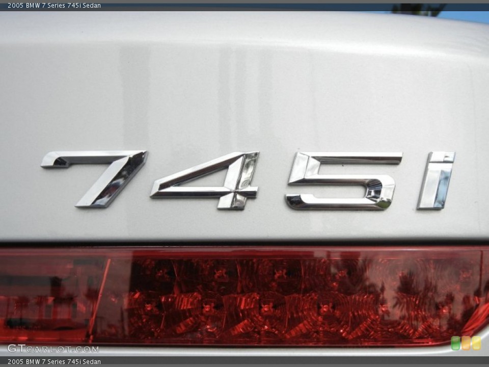 2005 BMW 7 Series Custom Badge and Logo Photo #59000455
