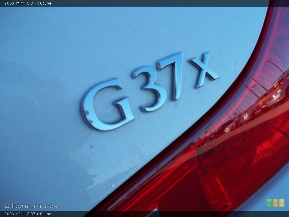 2009 Infiniti G Custom Badge and Logo Photo #59062680