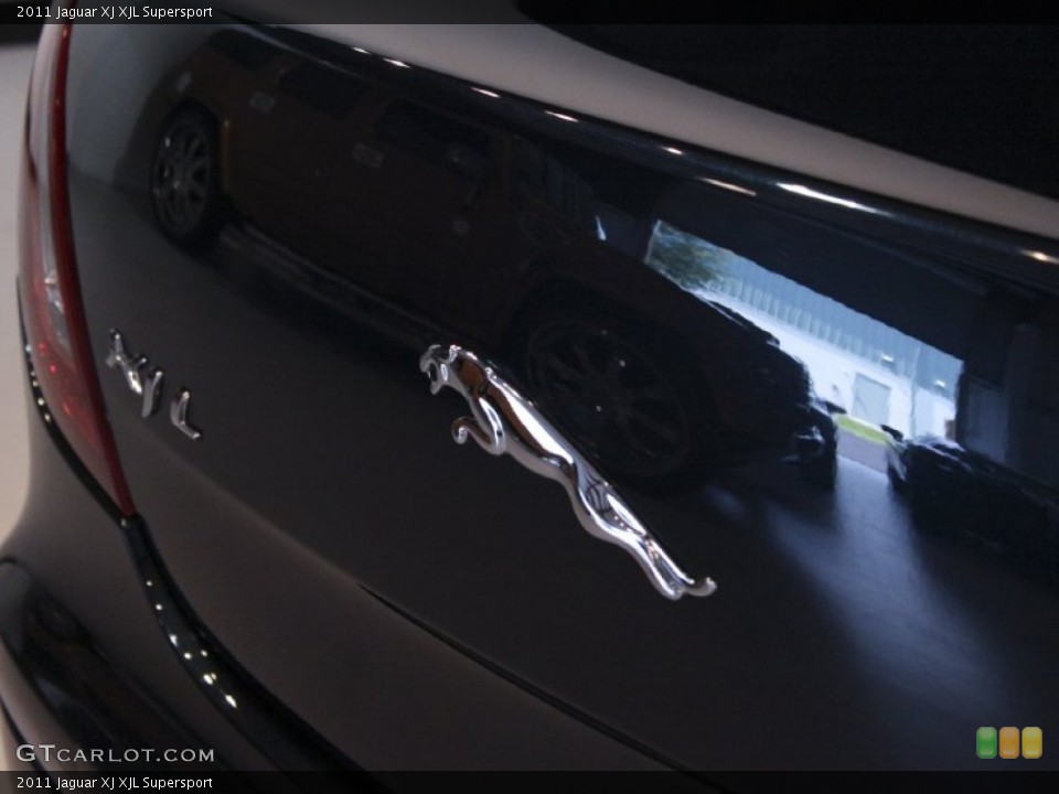 2011 Jaguar XJ Custom Badge and Logo Photo #59381312