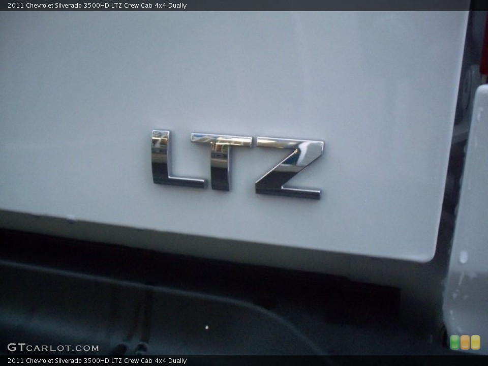 2011 Chevrolet Silverado 3500HD Custom Badge and Logo Photo #59592375