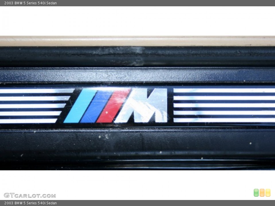 2003 BMW 5 Series Badges and Logos